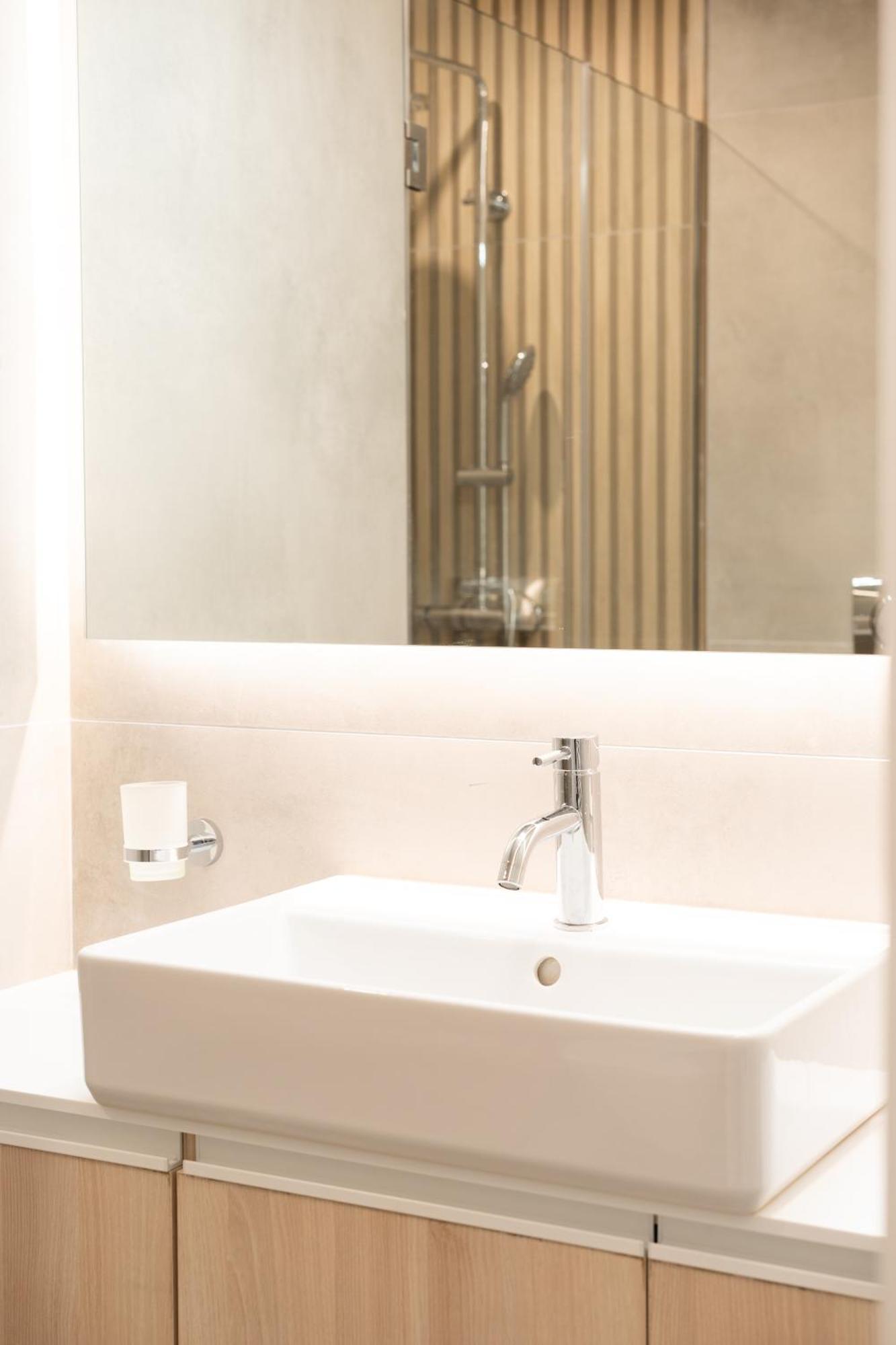 אתונה Luxury Apartment Next To The National Museum מראה חיצוני תמונה