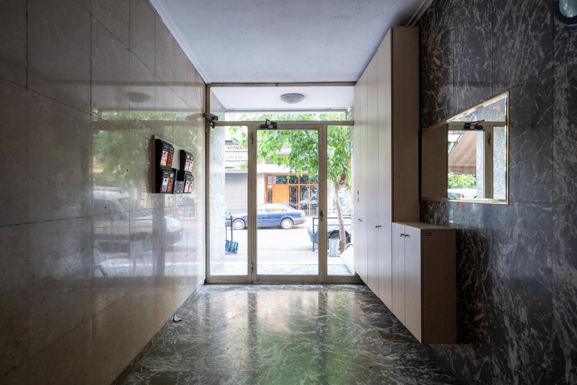 אתונה Luxury Apartment Next To The National Museum מראה חיצוני תמונה